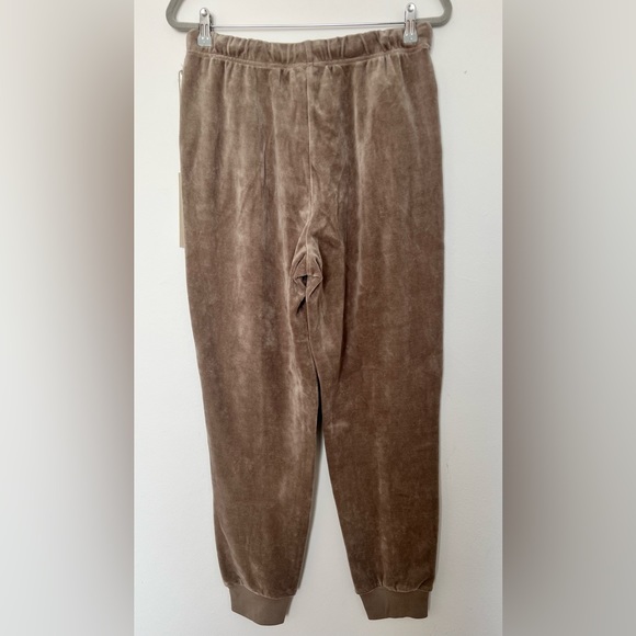 Fear of God Essentials cotton blend velour sweatpants - Picture 6 of 6